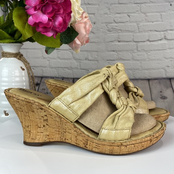 BORN Yellow Shimmer Leather Wedges - Picture 6 of 17